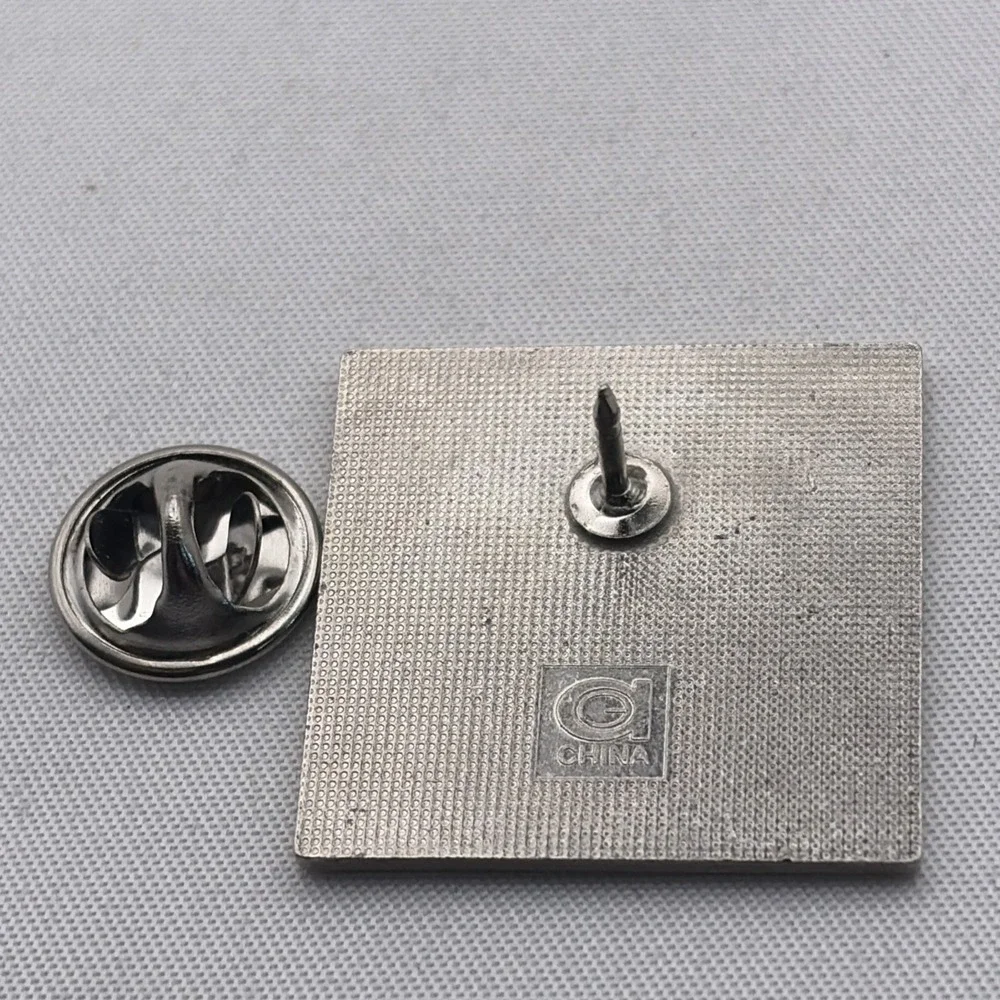 Society Of International Business Fellows Silver Tone Lapel Hat Pin